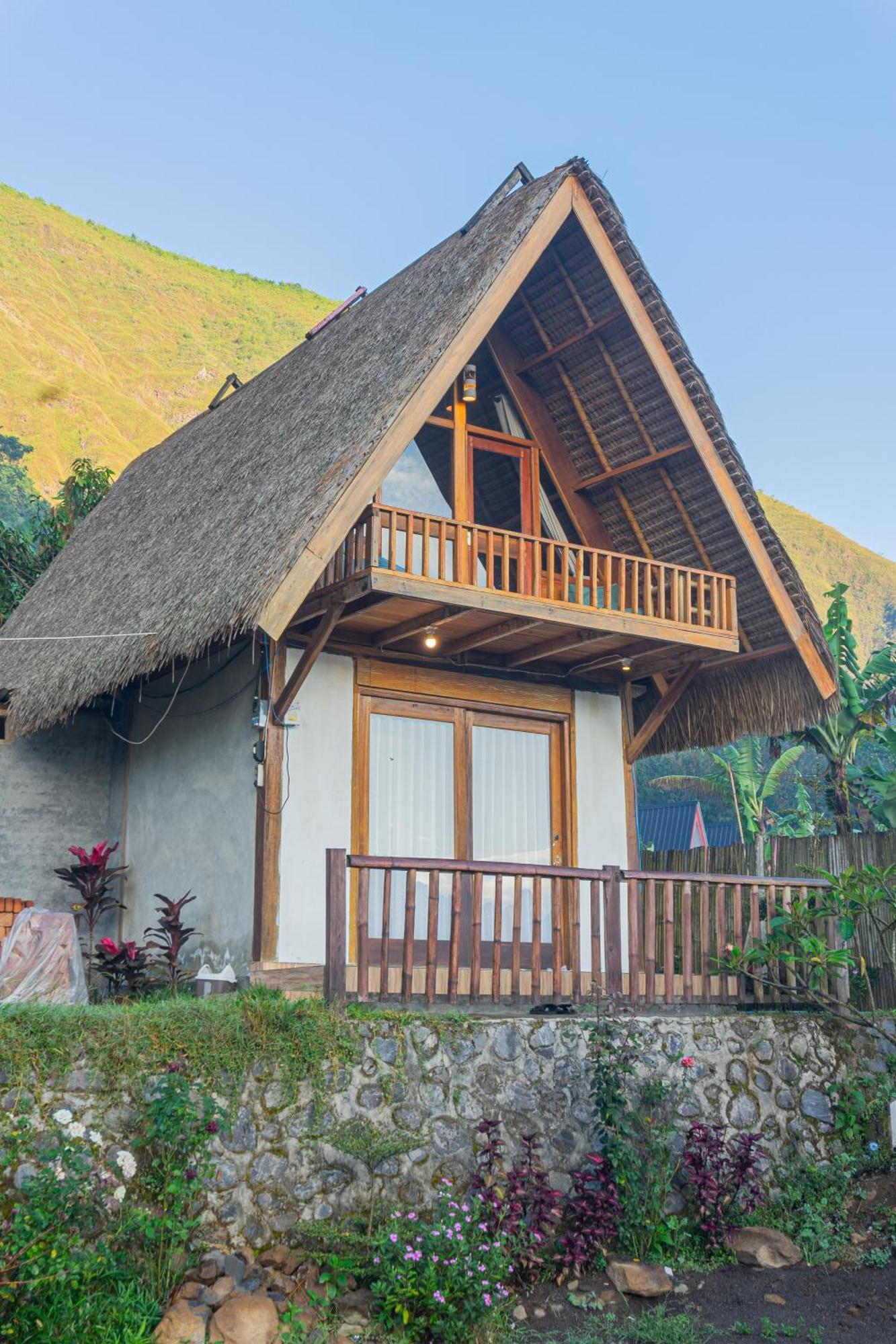 Bale Aur Sembalun Hotel Sembalunlawang Exterior photo