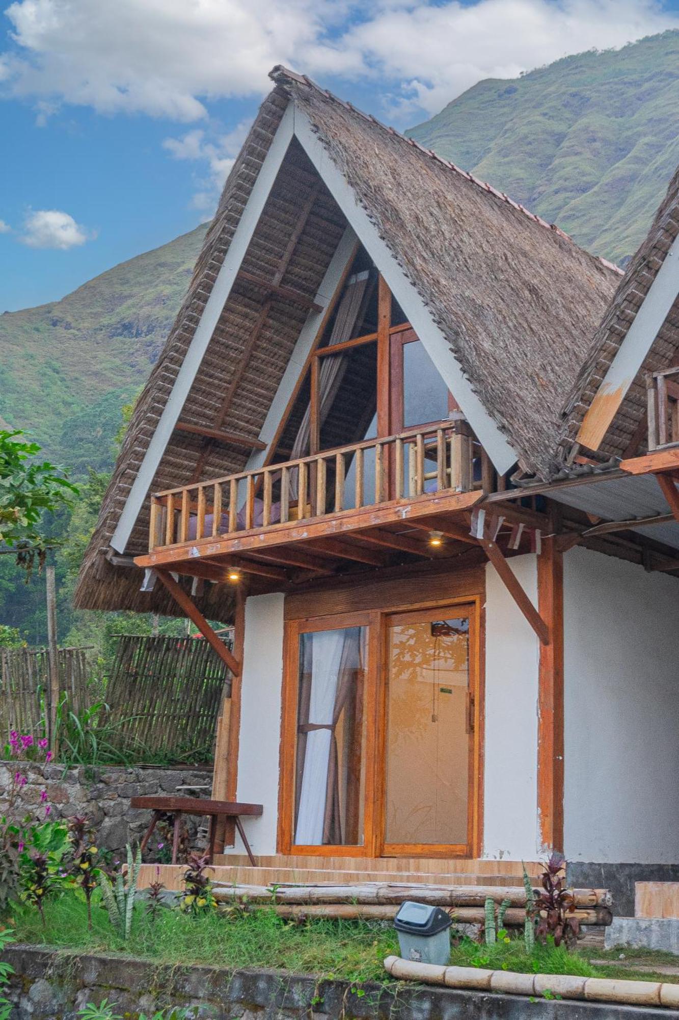 Bale Aur Sembalun Hotel Sembalunlawang Exterior photo